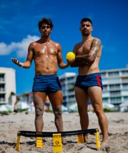 Seleção de Portugal em ida à praia na Flórida — adaptação ao calor