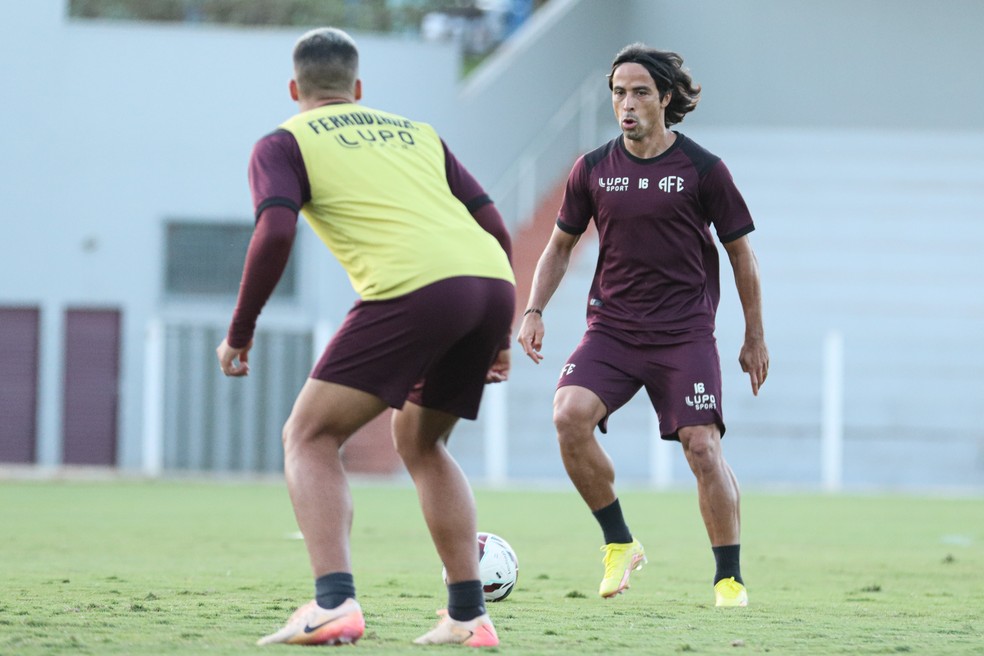 Ferroviária volta aos treinos: Ricardinho em treino no Botânico