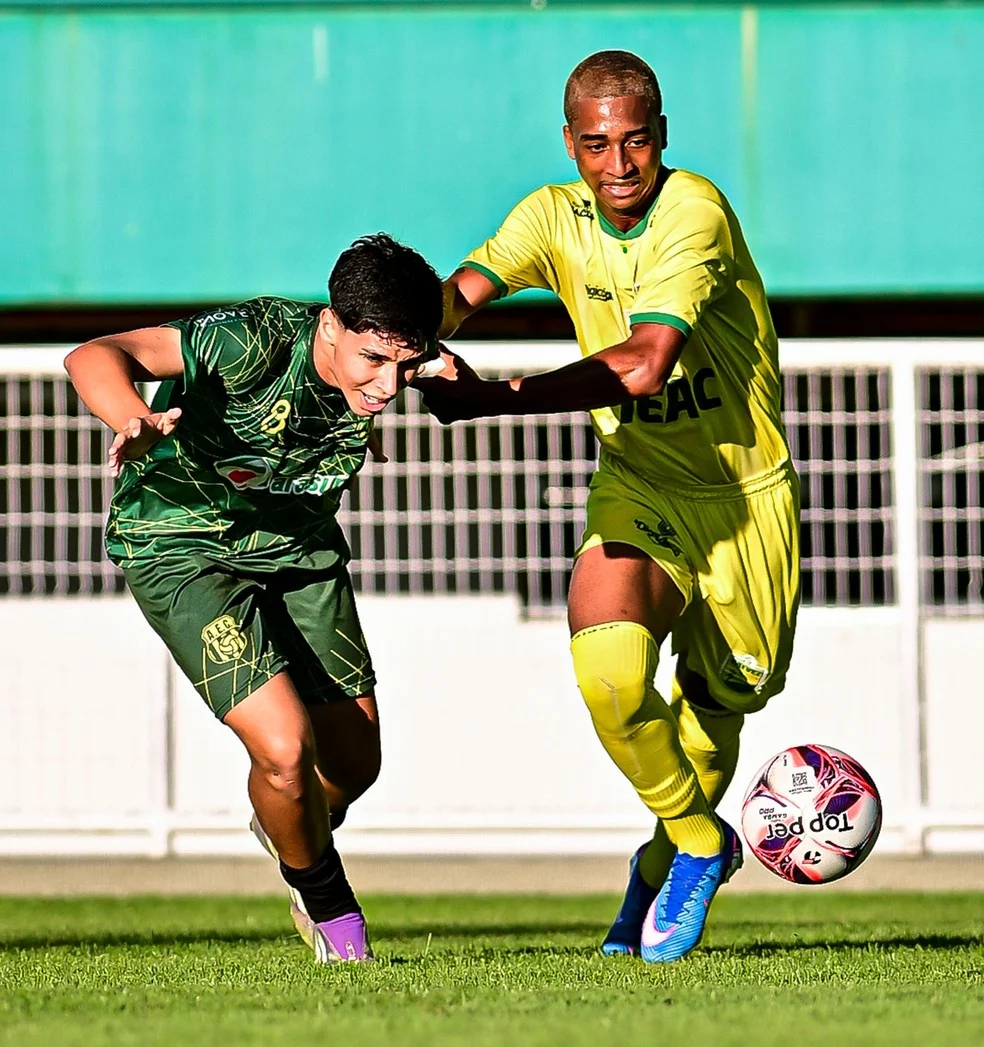 Jogadores do Galvez comemoram no Acreano Sub-20