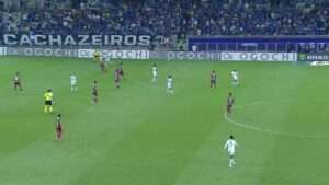 Atacante Lelê comemorando gol pelo time do Pafos no Chipre