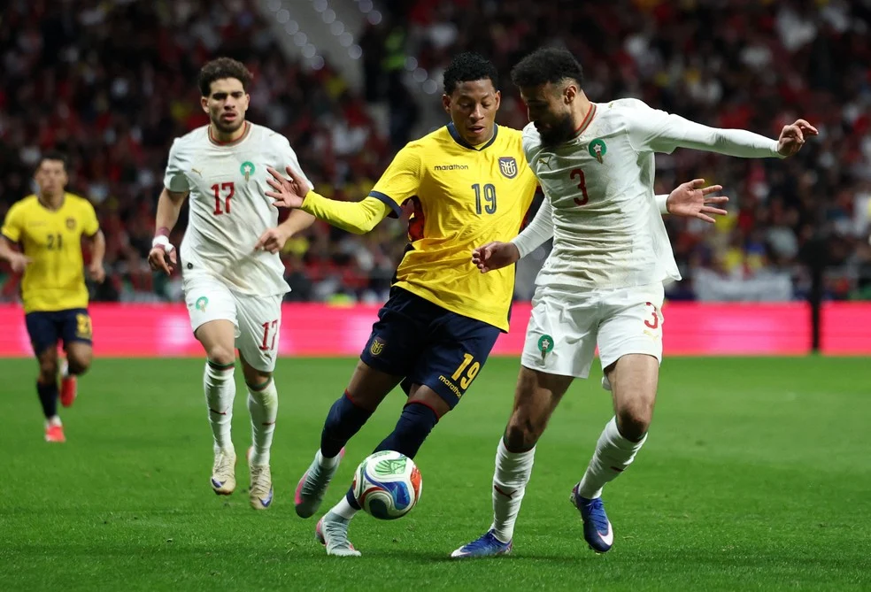 Plata e titulares do Equador na Copa em ação