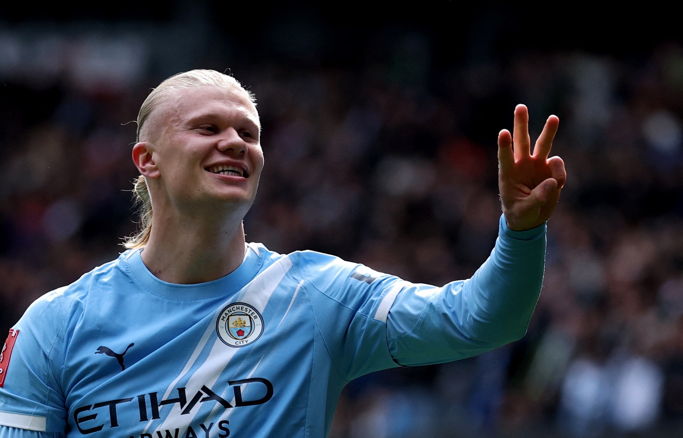 Erling Haaland em ação pelo Manchester City durante partida