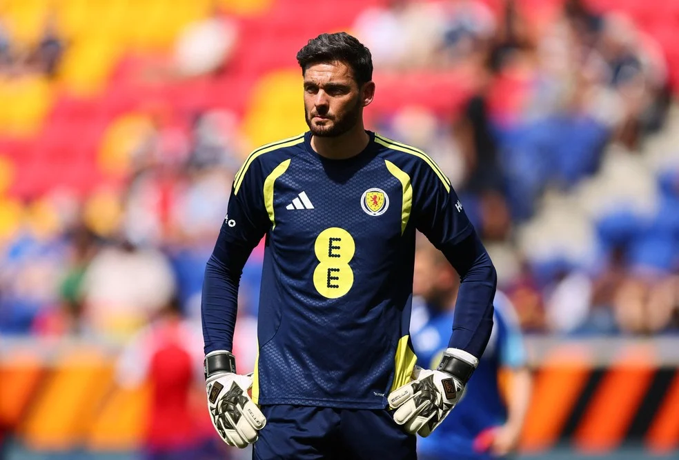 Craig Gordon em aquecimento antes de amistoso