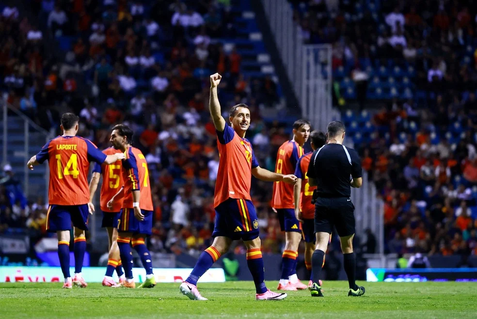 Espanha na Copa: seleção espanhola em amistoso