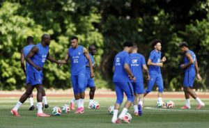 Elenco da França em treino nos Estados Unidos — Elenco da França