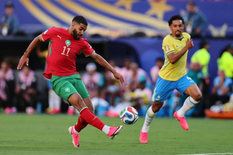 Marrocos complica Brasil — Saibari comemora gol
