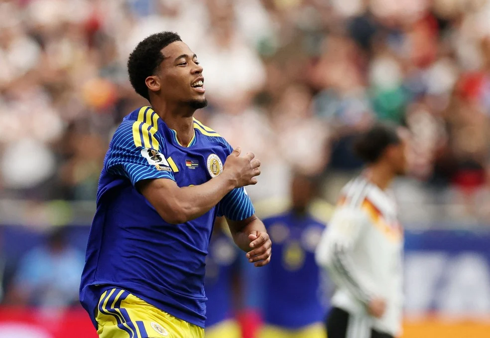 Livano Comenencia comemorando o primeiro gol de Curaçao em Copas
