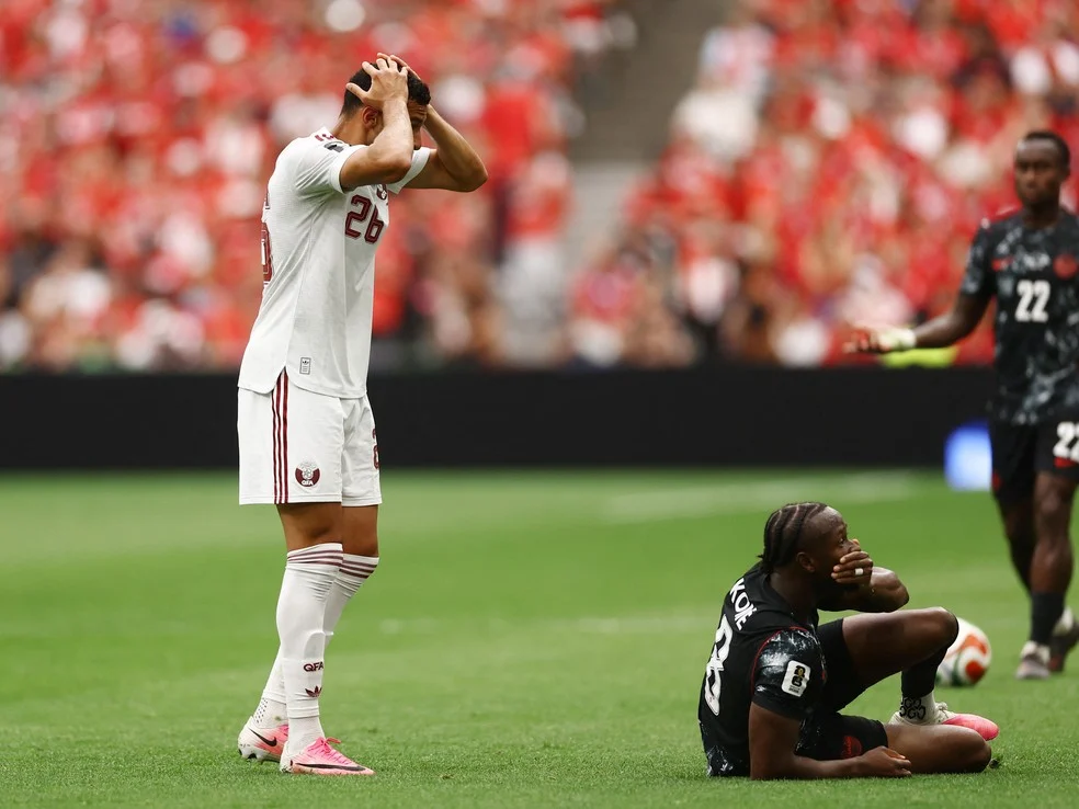 Lesão de Koné em campo: reações de jogadores em Vancouver
