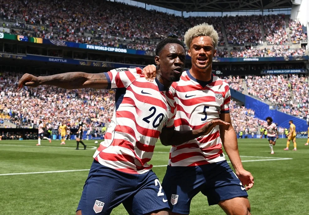 EUA contra Turquia: Balogun e Robinson fora