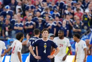McTominay entre os destaques da Escócia em campo