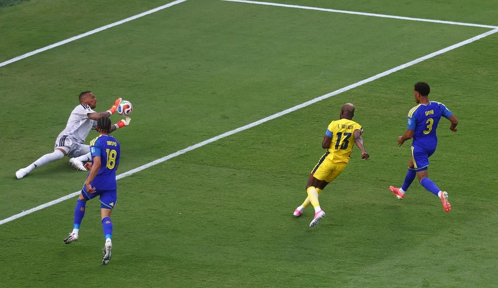Enner Valencia enfrenta seca de gols em partida do Equador