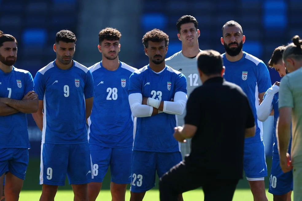 Treino do Irã em Los Angeles — Amir Ghalenoei observa