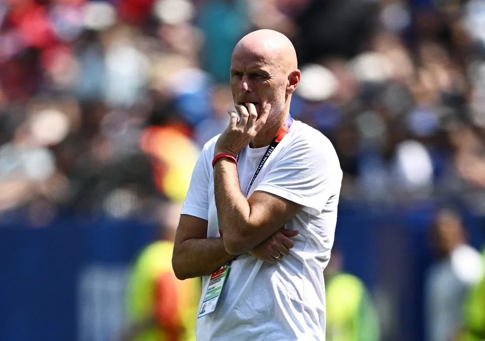 Solbakken em campo após recuperação — parada cardíaca de sete minutos