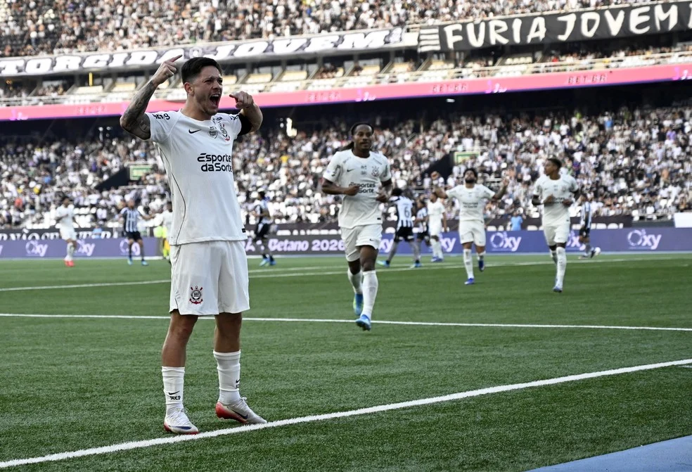 Garro no Corinthians comemorando gol contra o Botafogo — Garro no Corinthians