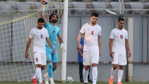 Jogadores da seleção do Irã durante treino na Turquia preparando-se para a Copa do Mundo 2026