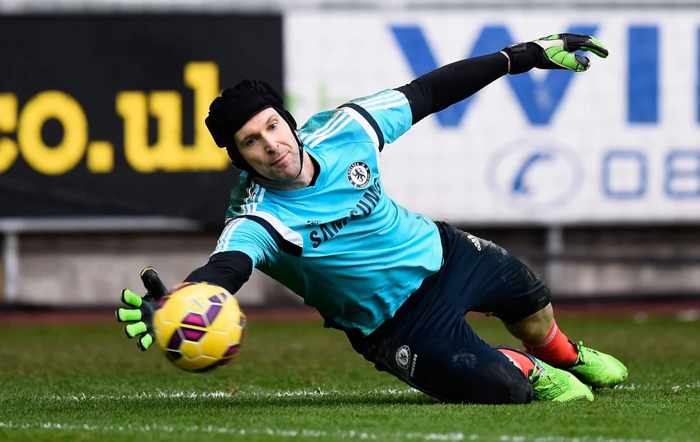 Petr Cech em ação — República Tcheca