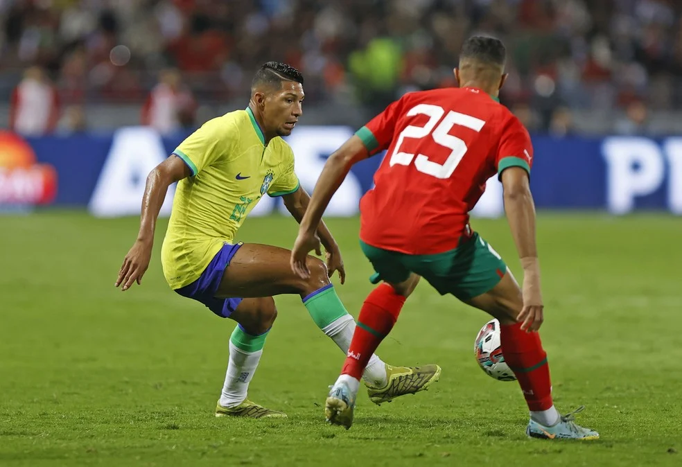 Rony em Brasil x Marrocos — Rony, atacante do Palmeiras, em ação