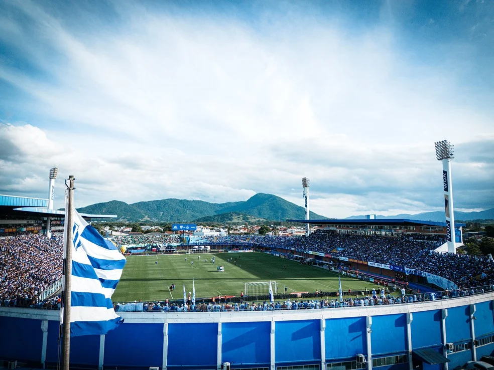 Ressacada do Avaí em jogo decisivo — venda da SAF