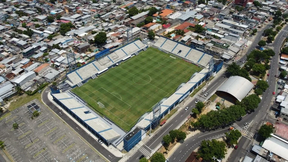 Amazonas x Anápolis no estádio da Colina