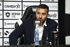 Alessandro Brito Crystal Palace — Alessandro Brito durante passagem pelo Botafogo