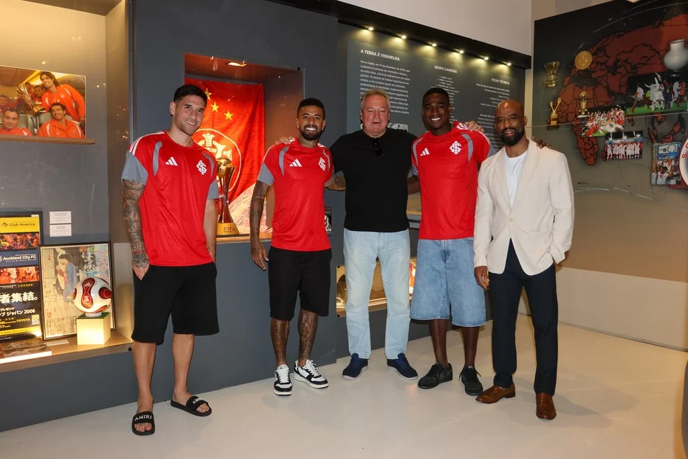 Villagra e outros reforços do Inter em ação