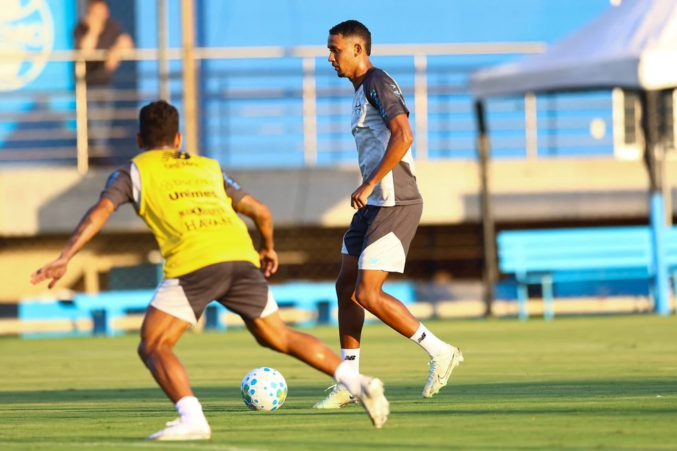 André Henrique em treino pelo Grêmio