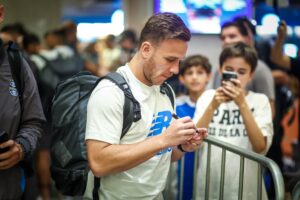 Arthur em viagem do Grêmio, destaque na negociação com Juventus