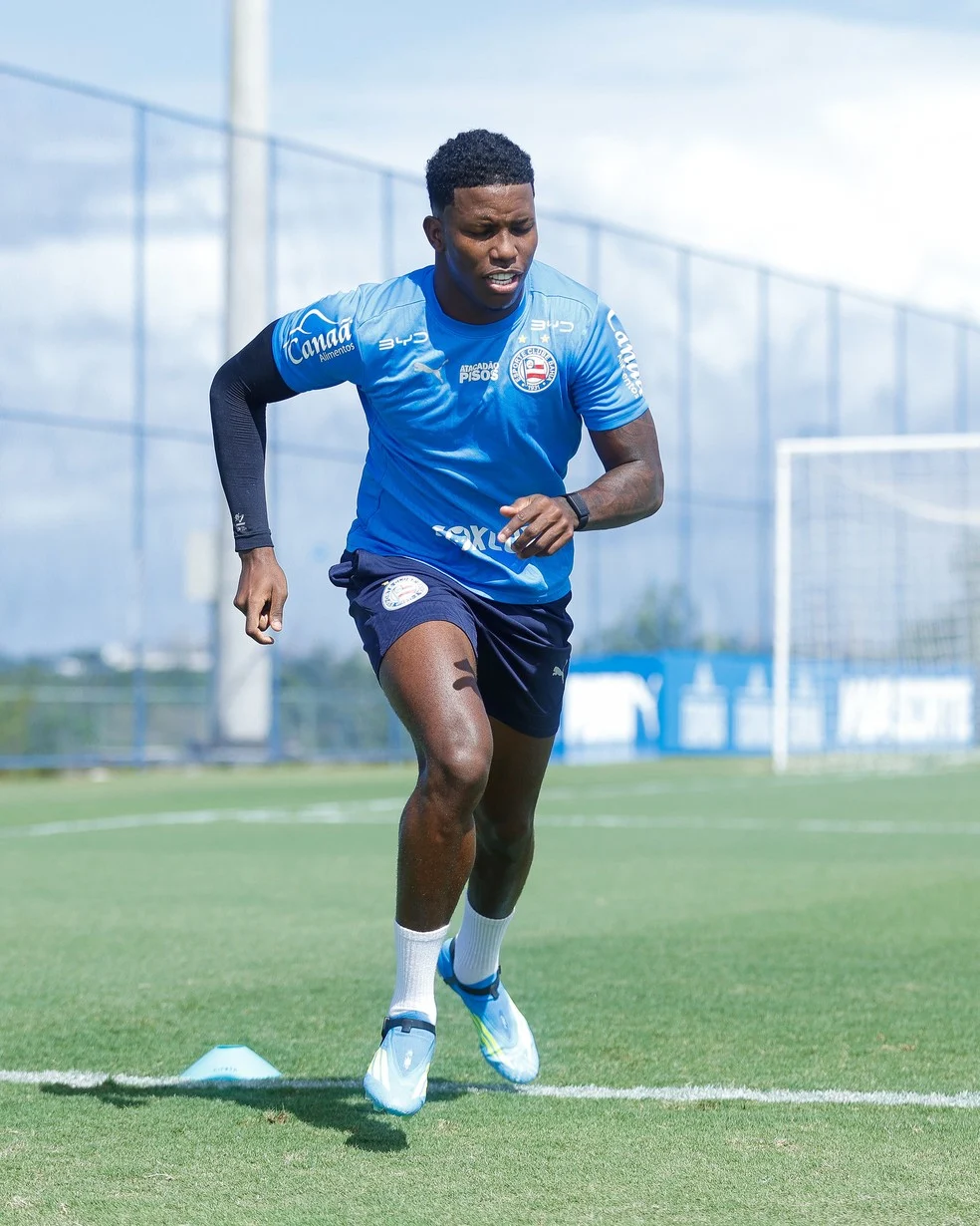 Ruan Pablo em treino com o sub-20 do Bahia