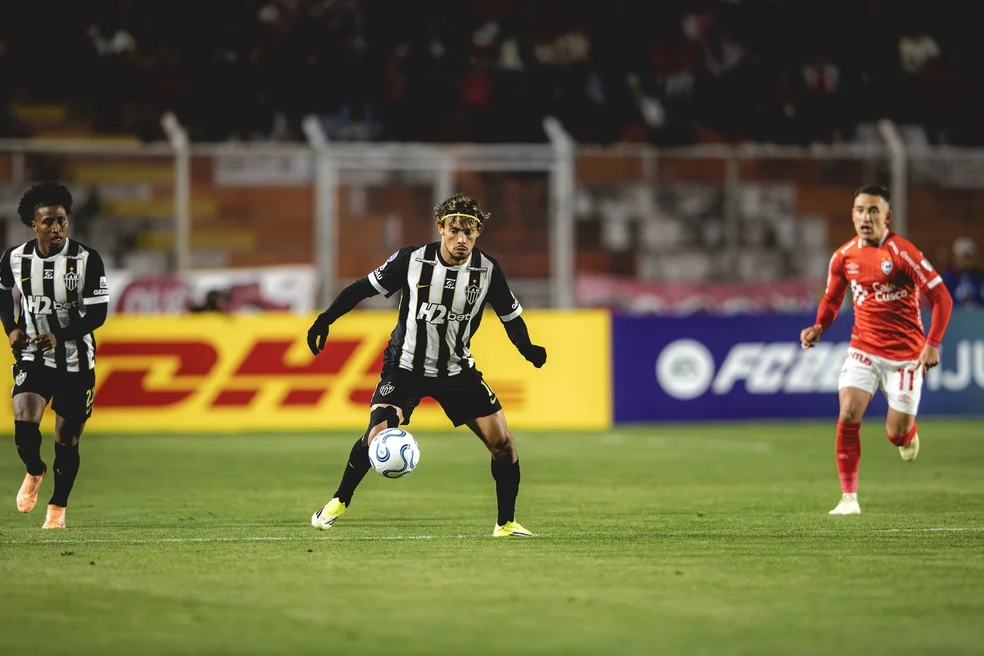 Gustavo Scarpa em ação pelo Atlético-MG