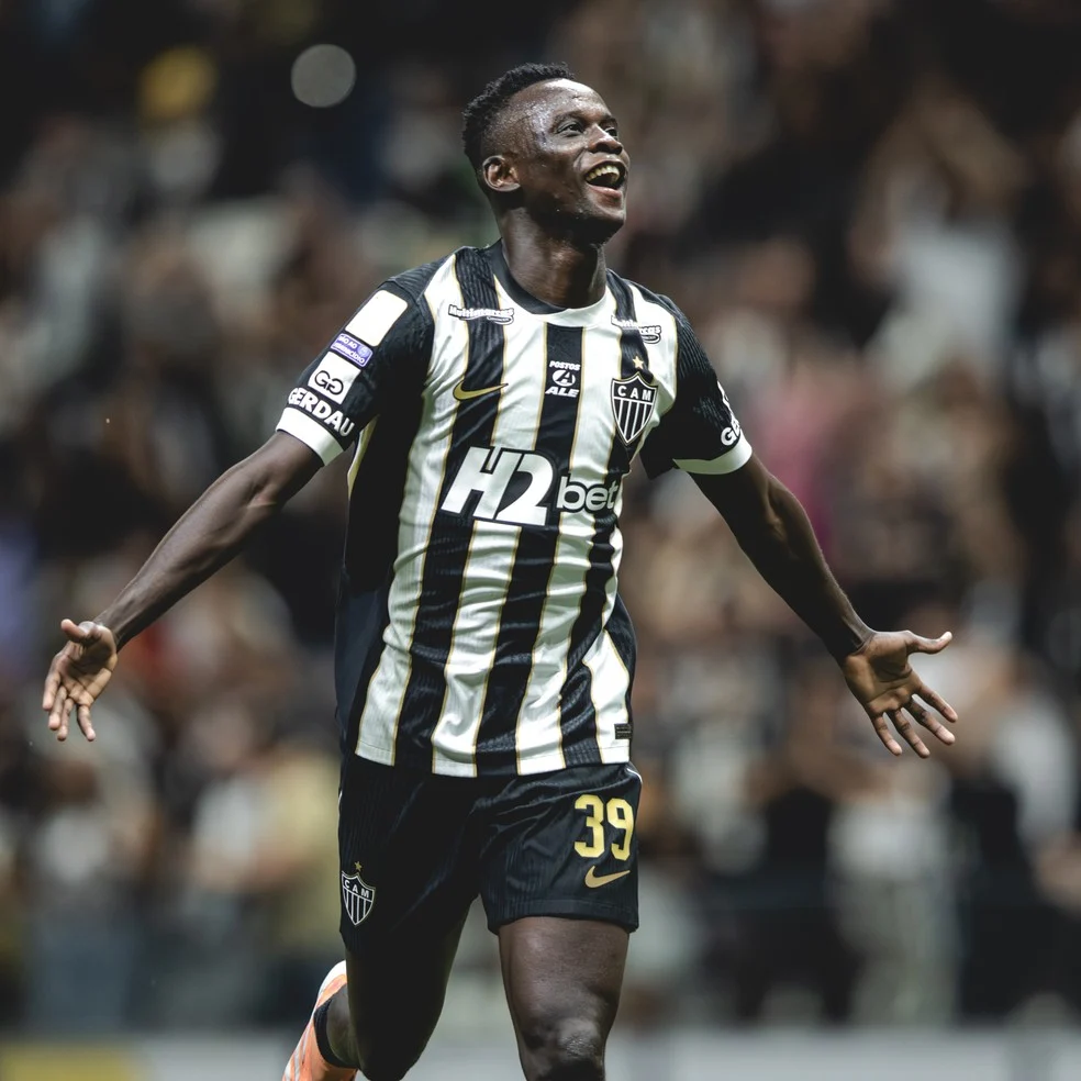 Cissé Jogador da base do Atlético-MG em ação