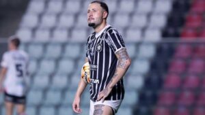 Rodrigo Carioca em ação pelo Rio Branco-ES