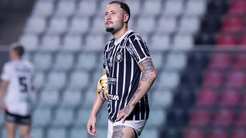 Rodrigo Carioca em ação pelo Rio Branco-ES