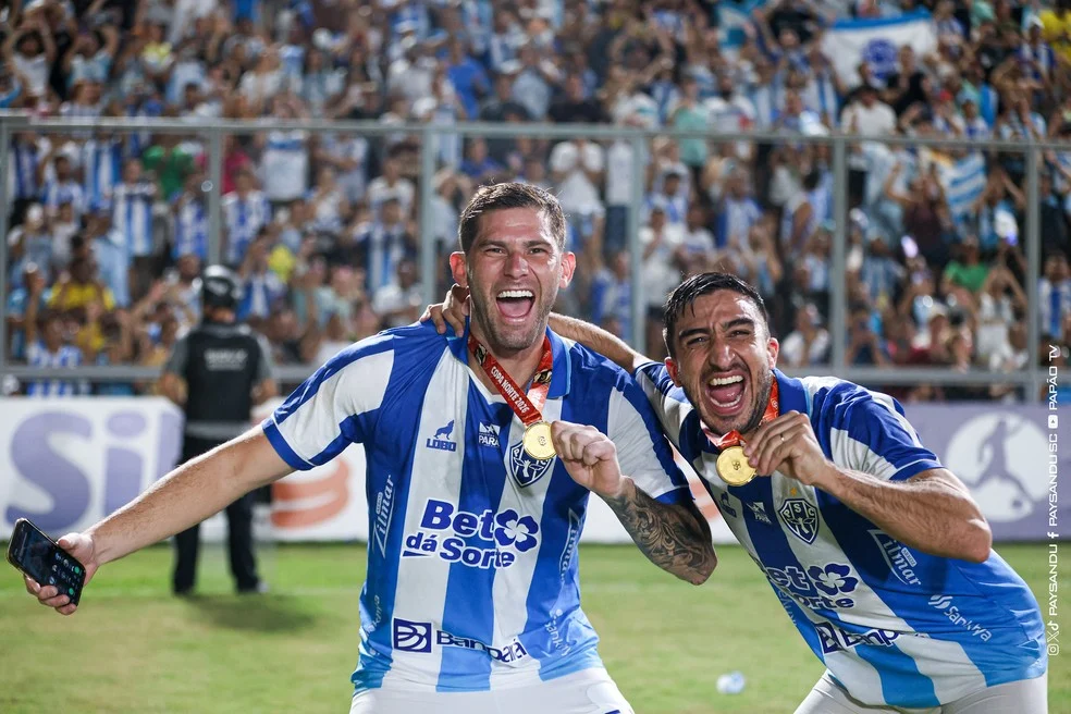 Yeferson Quintana com a camisa do Paysandu