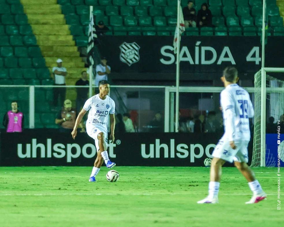 Paysandu Série C em ação durante partida