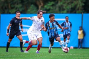 Grêmio sofre 10 gols em dois jogos do Brasileirão de base – lance do jogo Sub-20