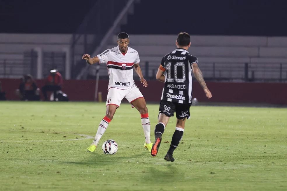 Vilar comemora fim do jejum de vitórias e reação do Botafogo-SP