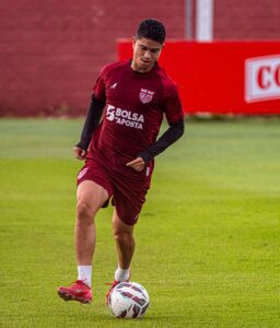 Kevin durante treino do CRB - CRB se reapresenta