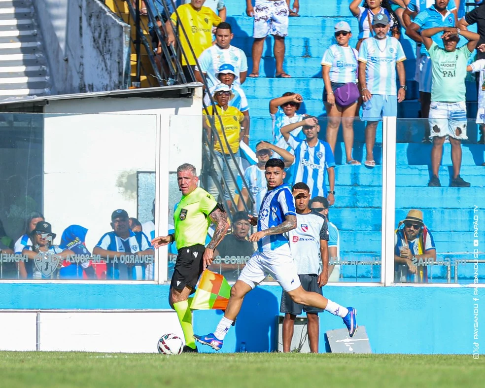 Henrico Paysandu em ação — volante do Paysandu