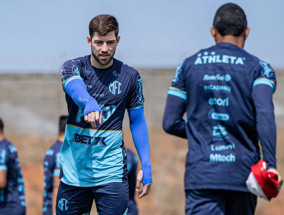 Gabriel Knesowitsch em ação pelo Mirassol