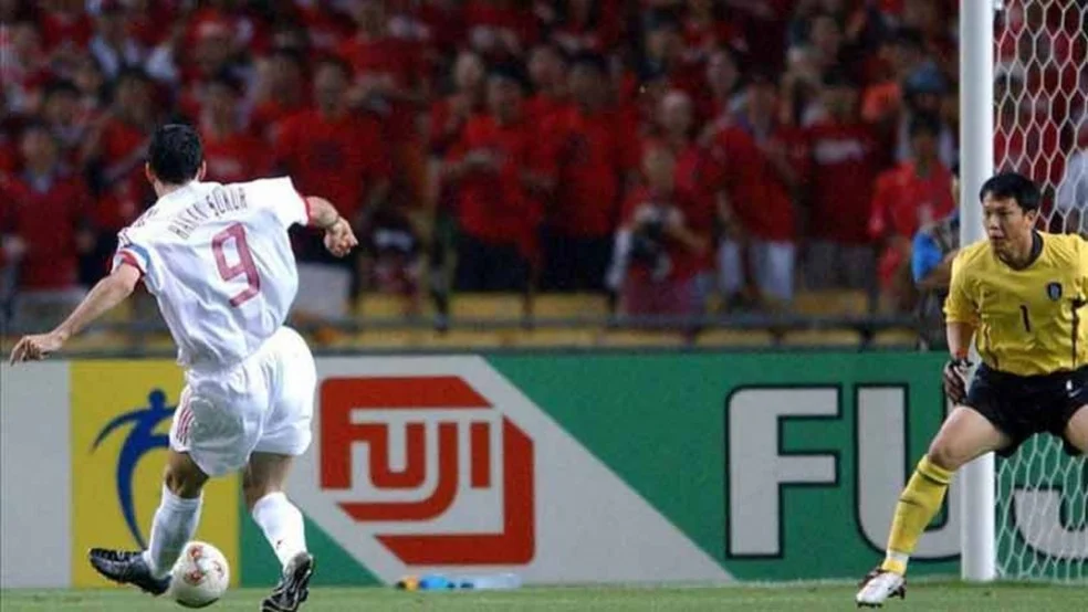 Hakan Sukur e os gols mais rápidos da Copa do Mundo