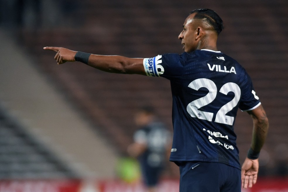 Sebastian Villa em Independiente Rivadavia x Bolívar