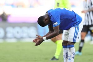 Néiser Villarreal em ação pelo Cruzeiro