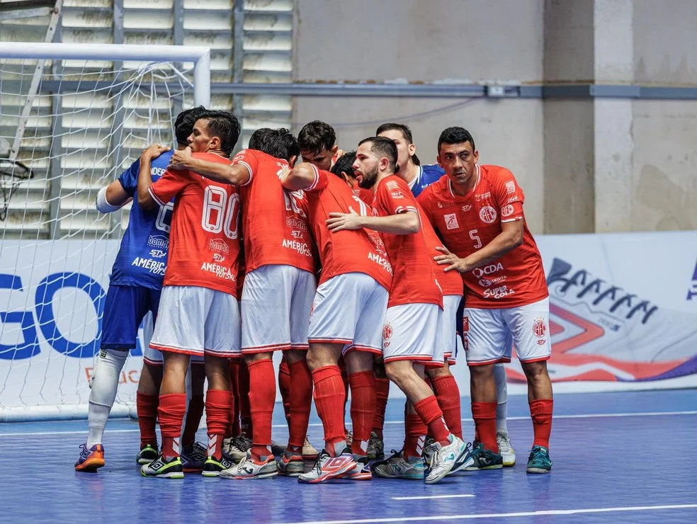 América-RN LNF Silver em aquecimento antes da partida