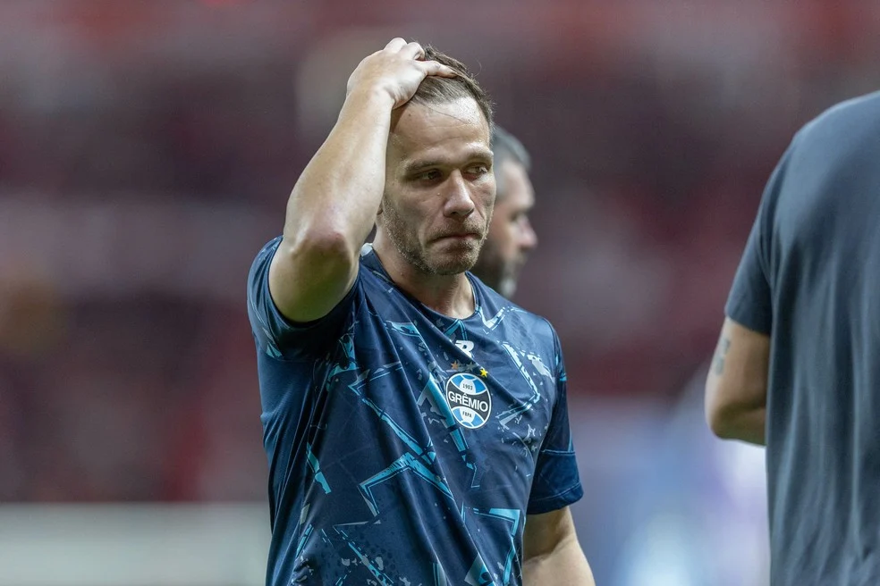 Arthur no Grêmio durante partida no Campeonato Brasileiro