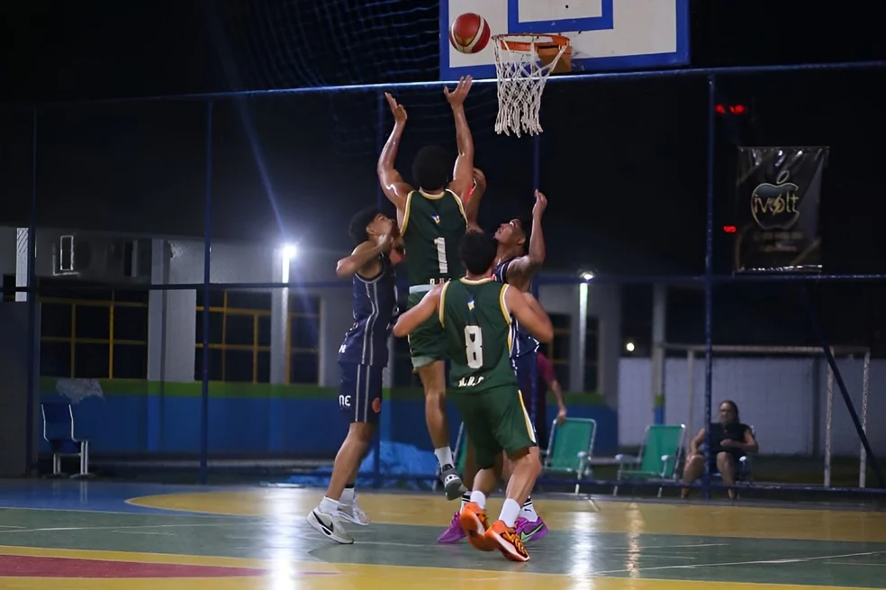 Jogadores do ABC Anauá em partida do Basquete Sub-23