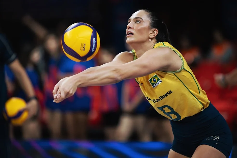 China x Brasil na VNL — Júlia Kudiess em ação