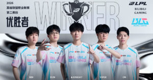 Bilibili Gaming campeã na LPL Split 2 2026 em comemoração da equipe