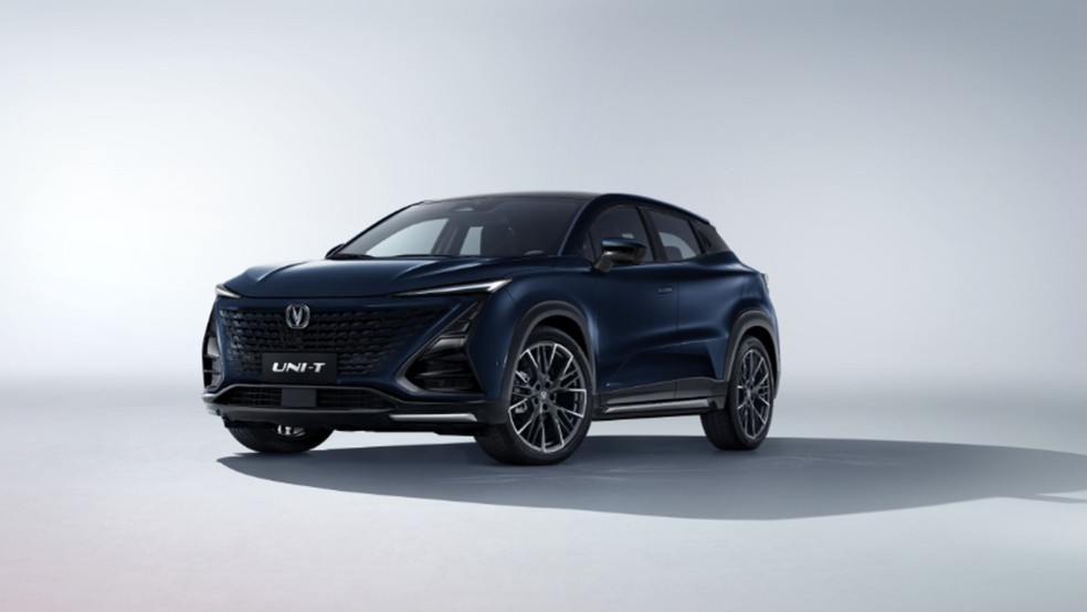 CAOA Changan UNI-T em destaque: design esportivo e presença premium