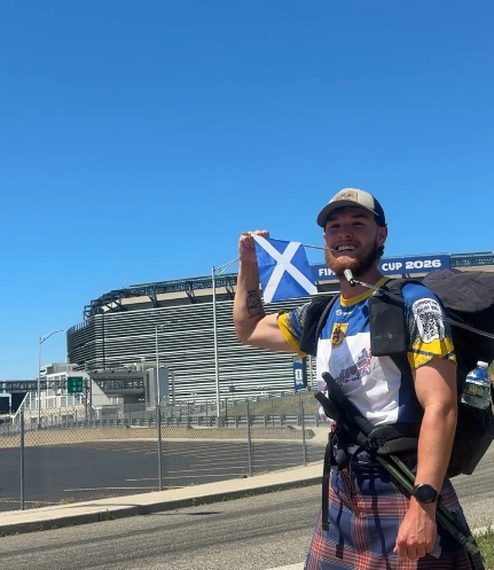 Escocês caminha com kilt durante jornada de mais de 5 mil km