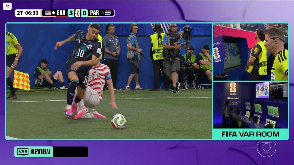 Jogador em campo: Erro de identidade no VAR